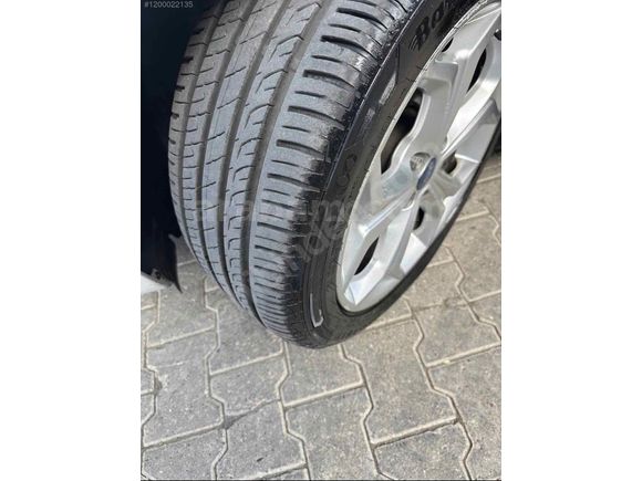 Sahibinden Ford S-Max 2.0 TDCi Titanium 2013 Model  274.000 km Beyaz