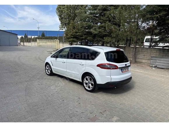 Sahibinden Ford S-Max 2.0 TDCi Titanium 2013 Model  274.000 km Beyaz