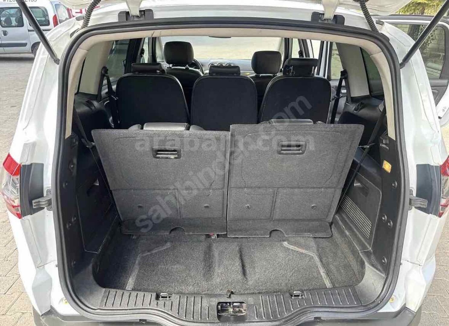Sahibinden Ford S-Max 2.0 TDCi Titanium 2013 Model Kayseri 274.000 km Beyaz 4