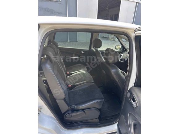 Sahibinden Ford S-Max 2.0 TDCi Titanium 2013 Model  274.000 km Beyaz