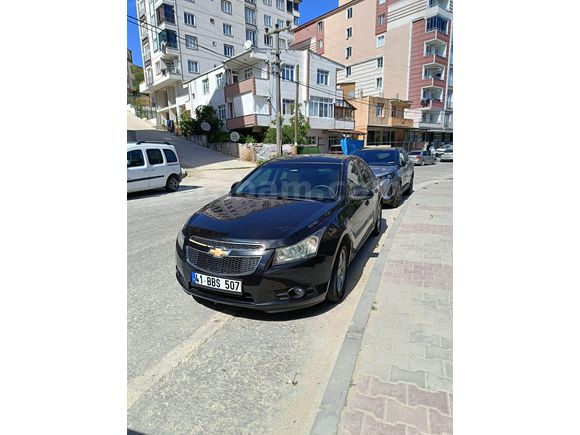 Chevrolet Cruze 1.6 LS 2010 Model (çelik subaplı)