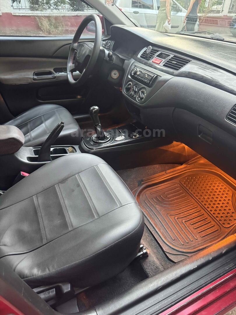 Sahibinden Mitsubishi Lancer 1.6 Comfort 2004 Model Adana 297.700 km Kırmızı 5