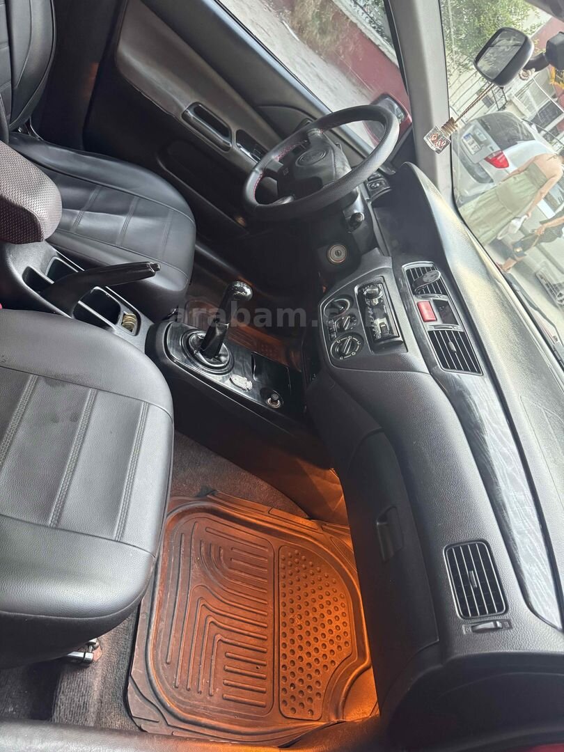 Sahibinden Mitsubishi Lancer 1.6 Comfort 2004 Model Adana 297.700 km Kırmızı 6