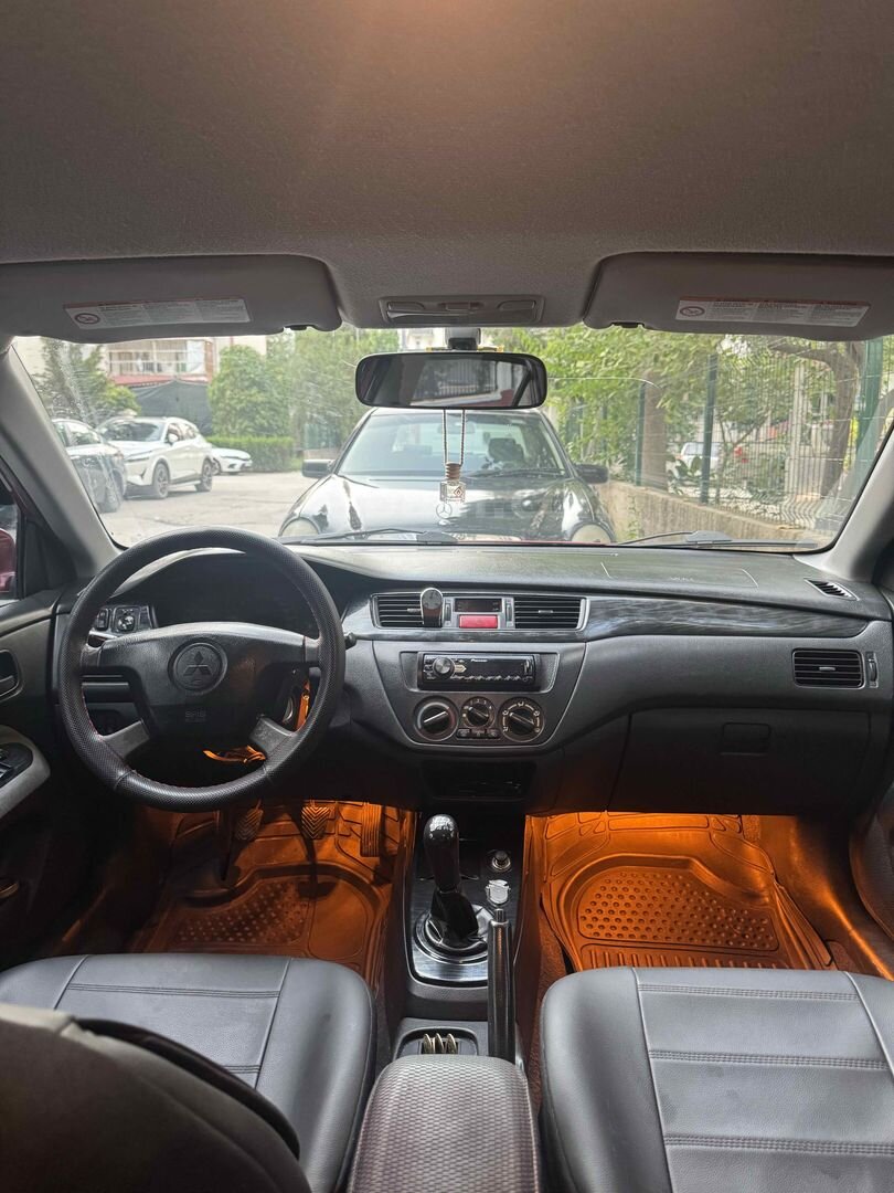 Sahibinden Mitsubishi Lancer 1.6 Comfort 2004 Model Adana 297.700 km Kırmızı 7