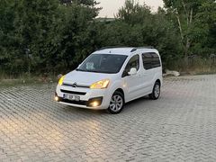Galeriden Citroen Berlingo 1.6 HDi Multispace 2017 Model Van