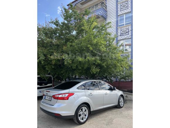Sahibinden Ford Focus 1.6 Ti-VCT Trend X 2014 Model 