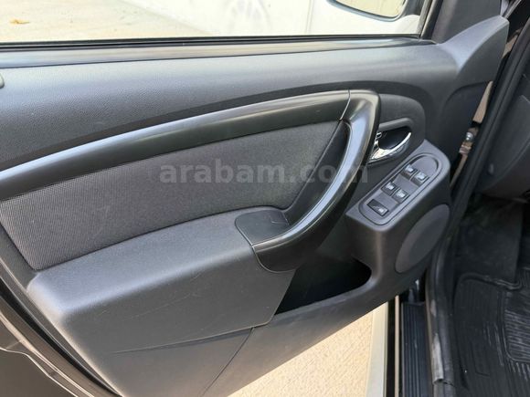 Galeriden Dacia Duster 1.5 dCi Laureate 2015 Model Denizli