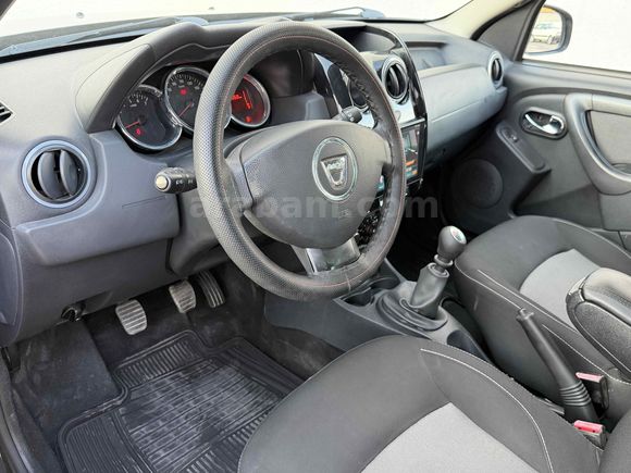 Galeriden Dacia Duster 1.5 dCi Laureate 2015 Model Denizli