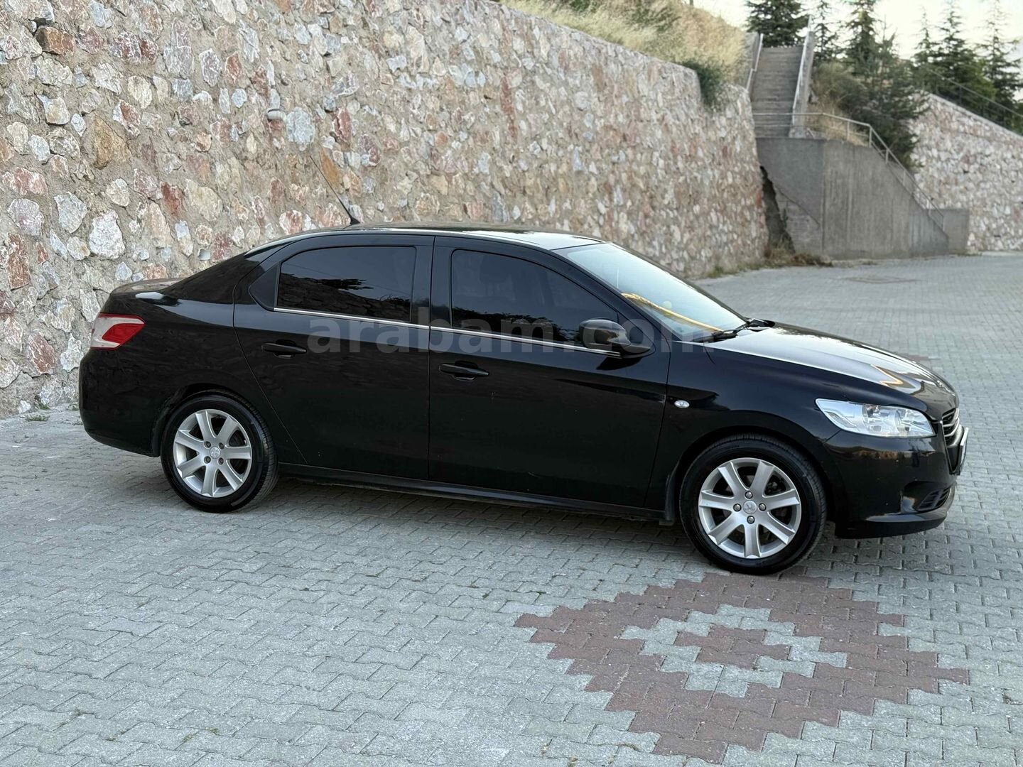 Sahibinden Peugeot 301 1.6 HDi Allure 2015 Model Tokat 168.000 km Siyah 6