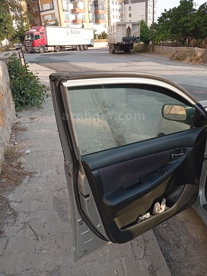 Sahibinden Toyota Corolla 1.6 Family 2003 Model Kayseri 192.000 km Gri (Gümüş) 3