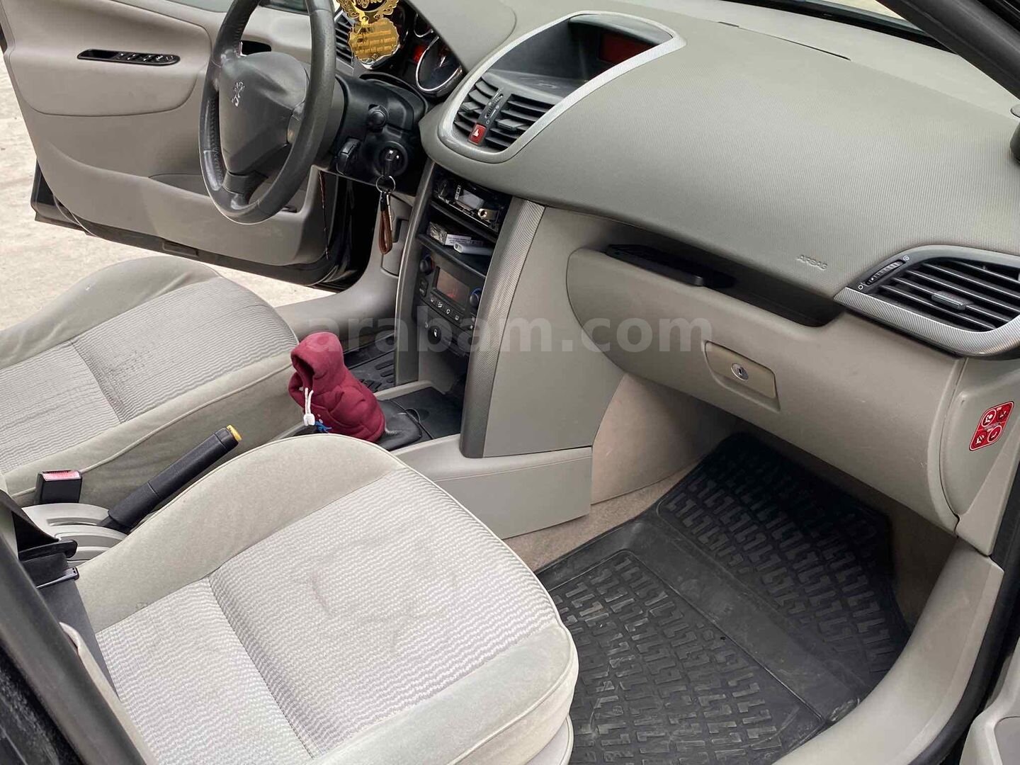 Sahibinden Peugeot 207 1.6 HDi Premium 2008 Model Trabzon 280.000 km Siyah 4