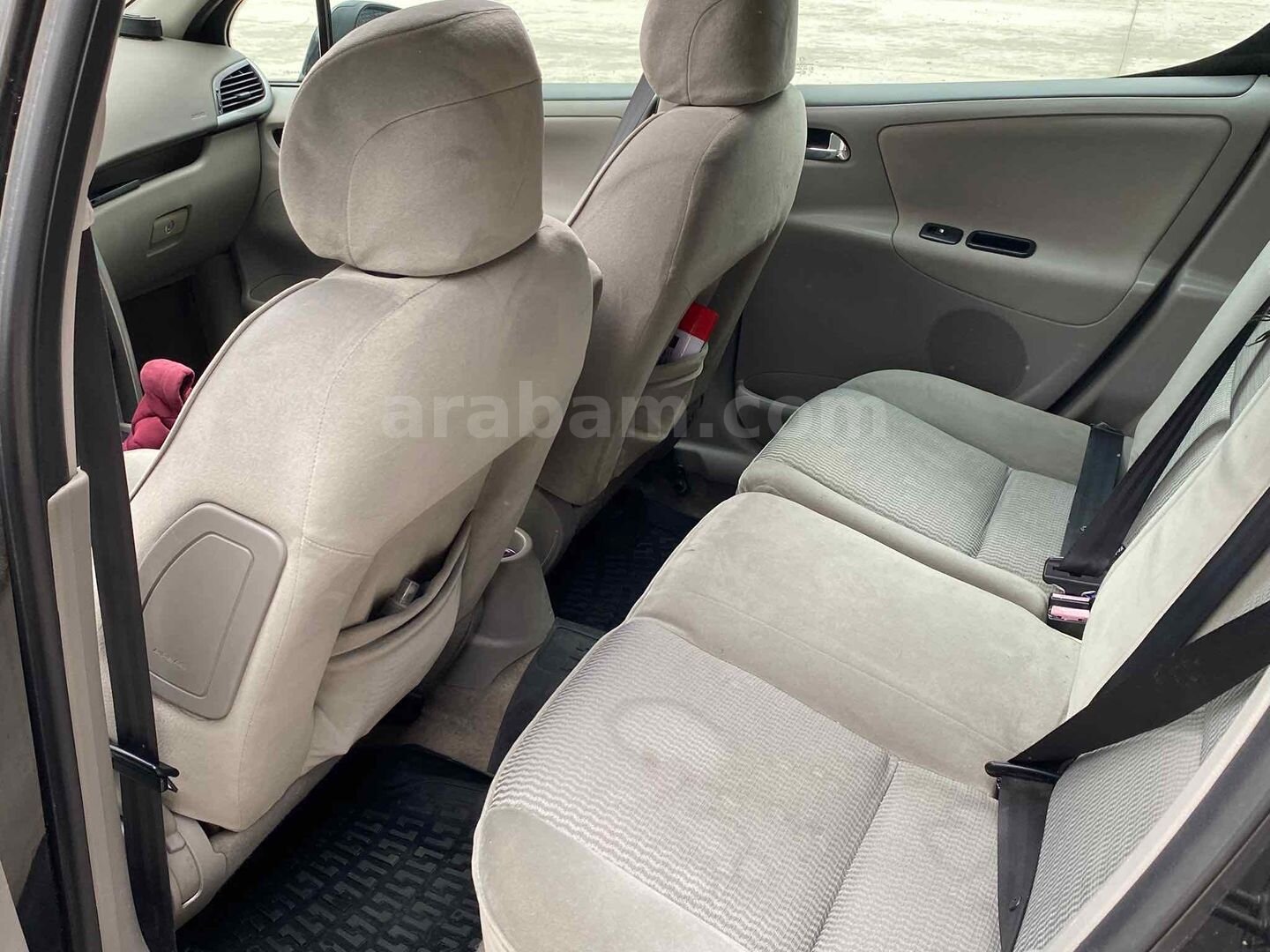 Sahibinden Peugeot 207 1.6 HDi Premium 2008 Model Trabzon 280.000 km Siyah 6