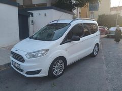 OTOMOBİL RUHSATLI / 2 YIL MUAYENELİ / HATASIZ - BOYASIZ 2017 Ford Courier 1.6 Titanium Plus
