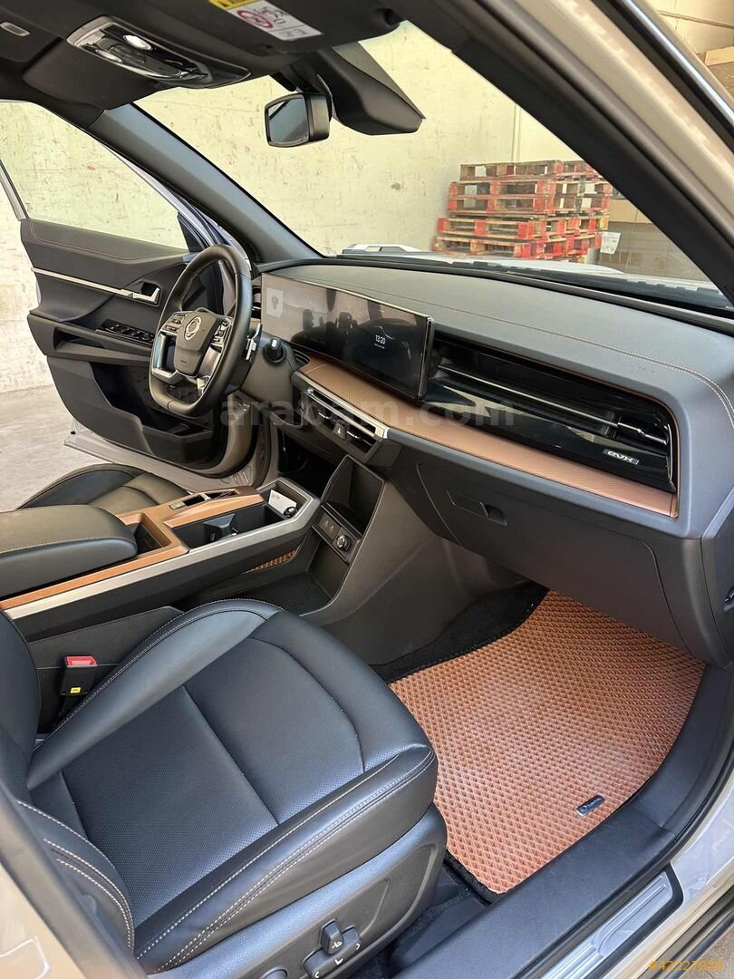 Galeriden KGM SsangYong Torres EVX 4x2 2025 Model İzmir 23.000 km Bej 7