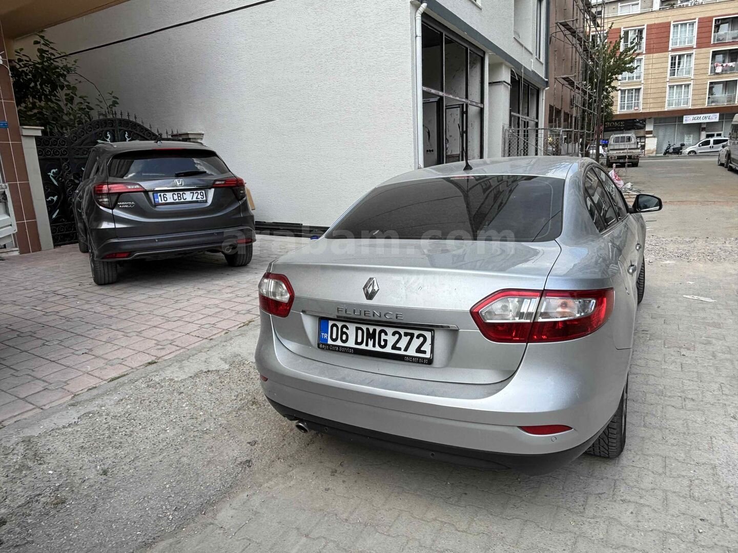 Sahibinden Renault Fluence 1.5 dCi Touch Plus 2013 Model Bursa 220.000 km Gri 2