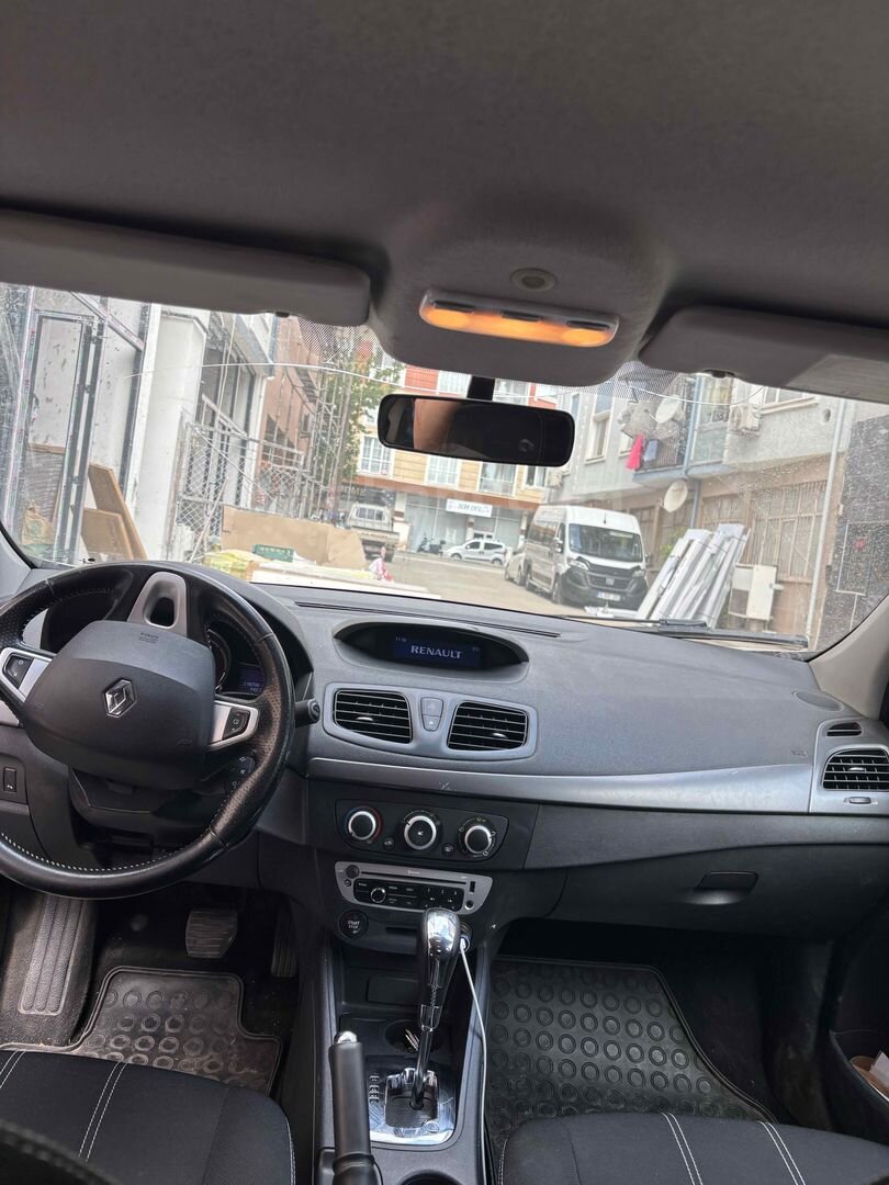 Sahibinden Renault Fluence 1.5 dCi Touch Plus 2013 Model Bursa 220.000 km Gri 5