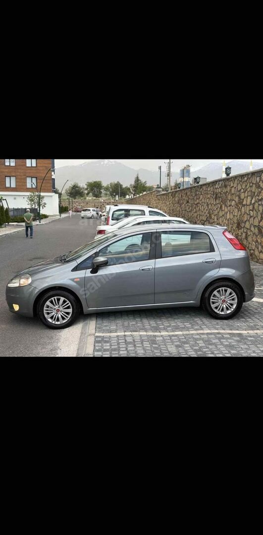 Sahibinden Fiat Punto Grande 1.4 Fire Dynamic 2007 Model Niğde 243.000 km Gri 4
