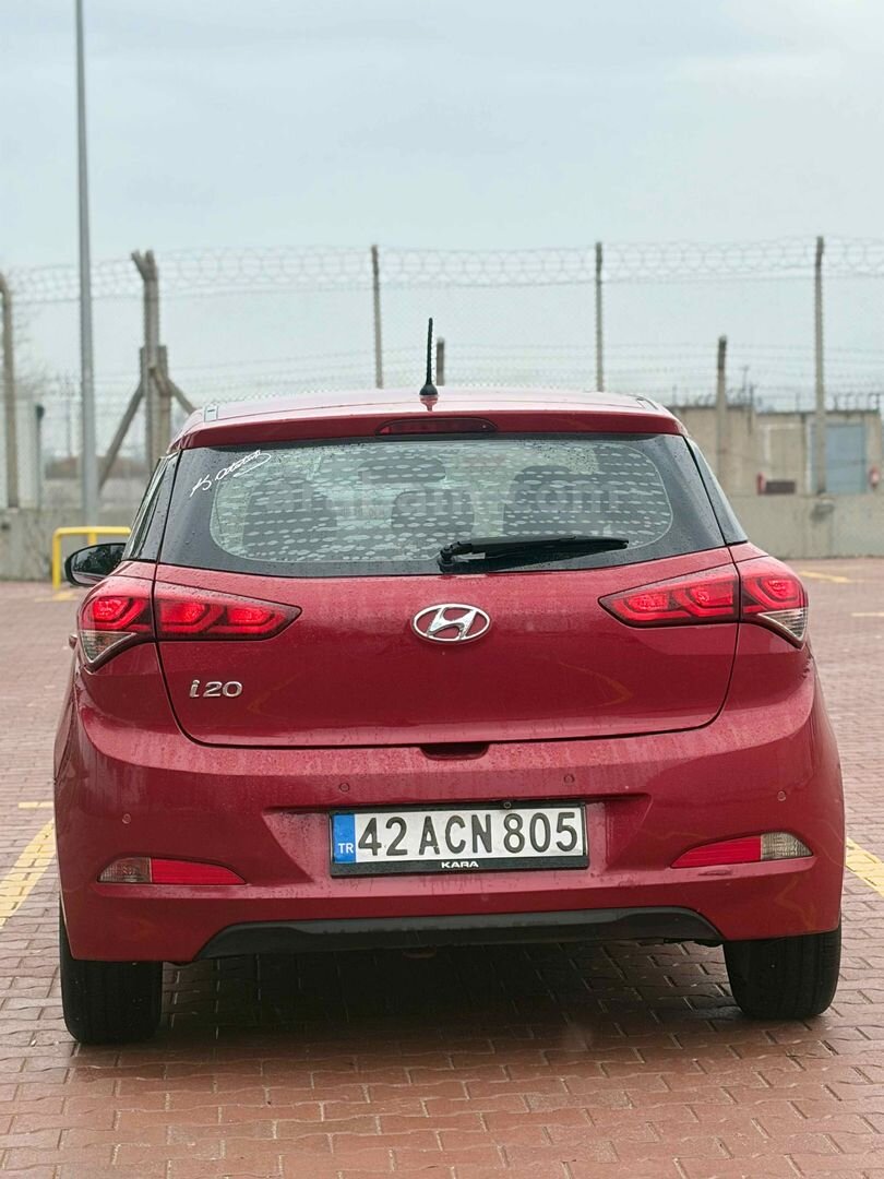 Sahibinden Hyundai i20 1.2 MPI Style 2015 Model Konya 132.000 km Kırmızı 3