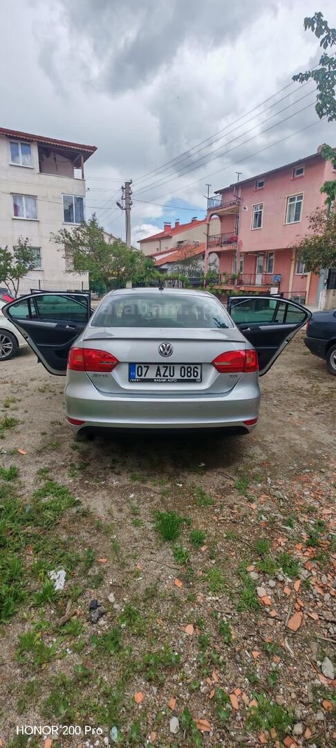 Sahibinden Volkswagen Jetta 1.6 TDi Comfortline 2012 Model Isparta 235.000 km Gri (Gümüş) 5