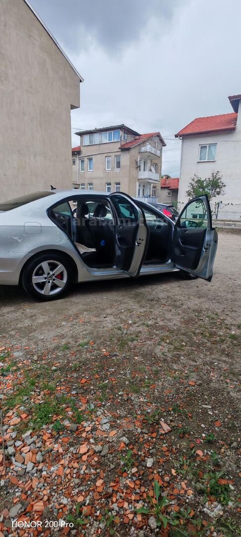 Sahibinden Volkswagen Jetta 1.6 TDi Comfortline 2012 Model Isparta 235.000 km Gri (Gümüş) 6