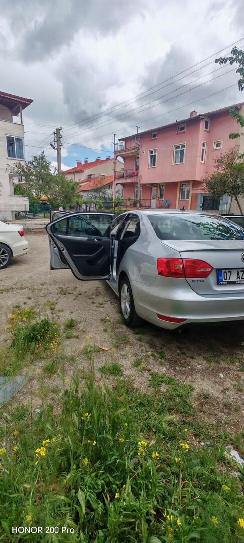 Sahibinden Volkswagen Jetta 1.6 TDi Comfortline 2012 Model Isparta 235.000 km Gri (Gümüş) 7