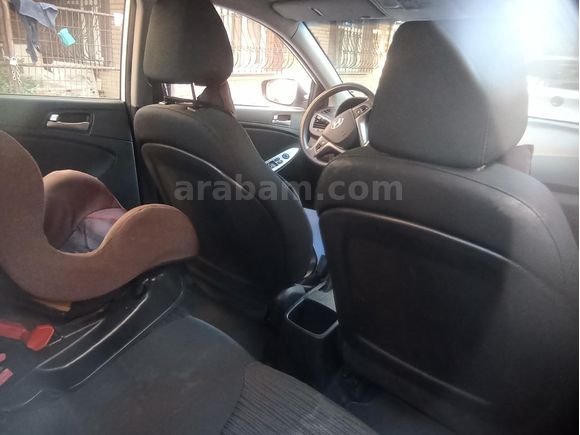 Sahibinden Hyundai Accent Blue 1.6 CRDI Mode 2016 Model