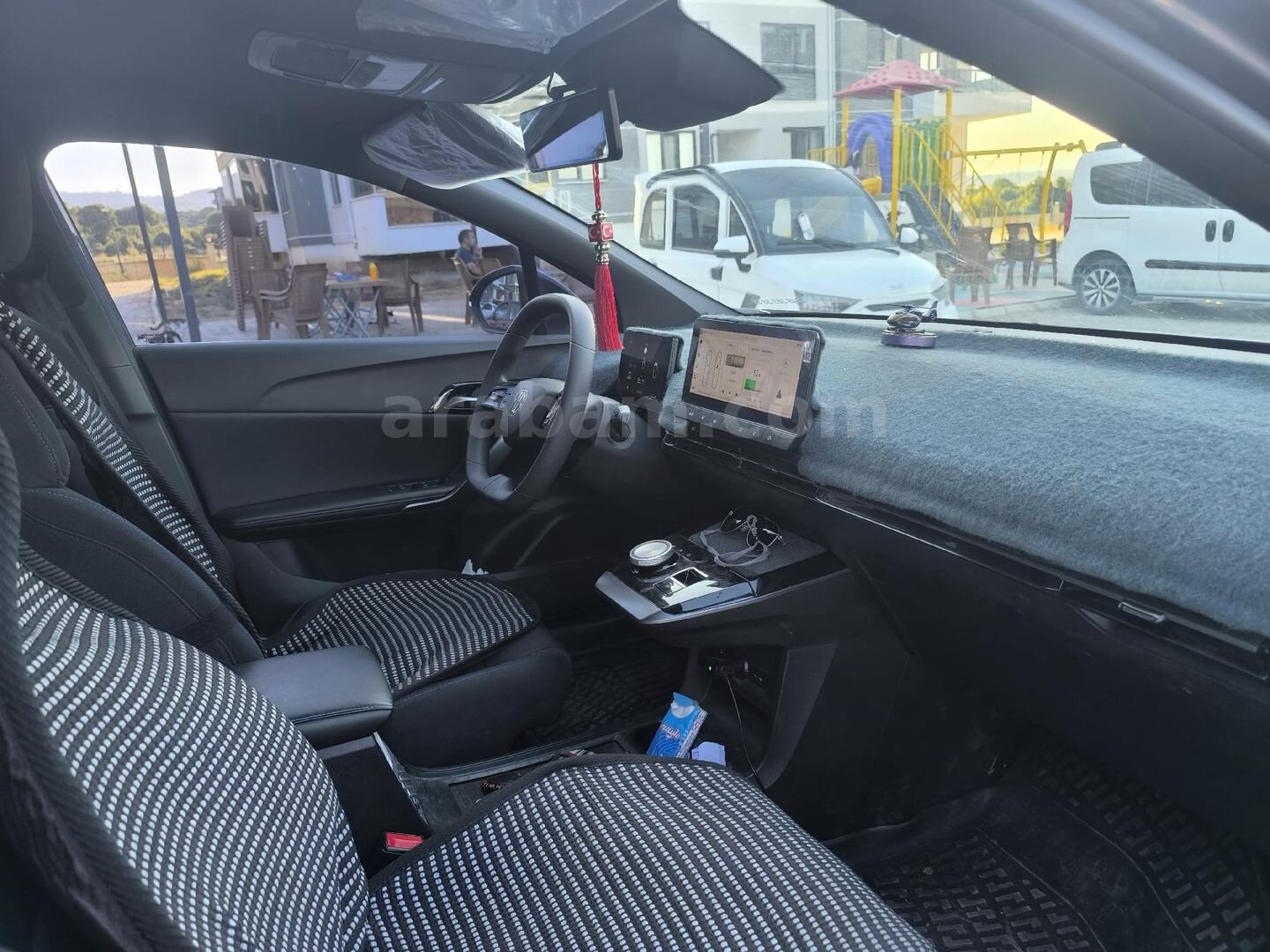 Sahibinden MG MG4 Comfort 2023 Model Denizli 75.000 km Füme 6