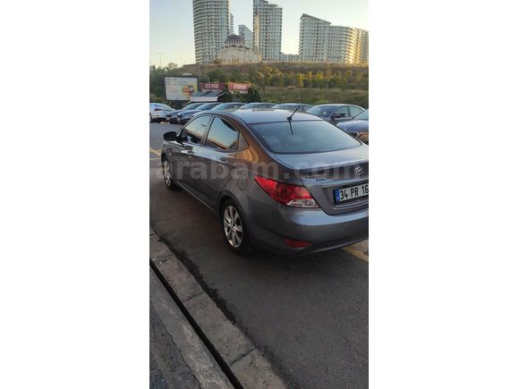 Sahibinden Hyundai Accent Blue 1.4 CVVT Mode Plus 2015 Model