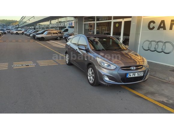 Sahibinden Hyundai Accent Blue 1.4 CVVT Mode Plus 2015 Model