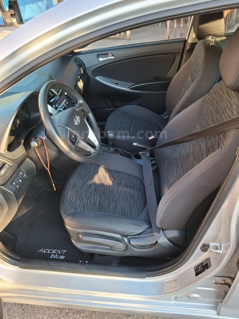 Sahibinden Hyundai Accent Blue 1.6 CRDI Mode Plus 2015 Model Giresun 171.000 km Gri 7