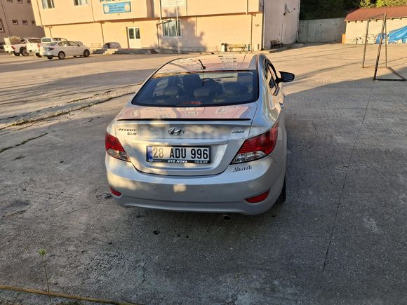 Sahibinden Hyundai Accent Blue 1.6 CRDI Mode Plus 2015 Model Giresun