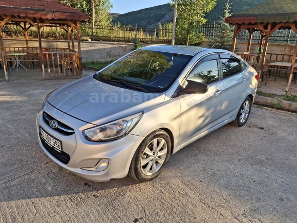 Sahibinden Hyundai Accent Blue 1.6 CRDI Mode Plus 2015 Model Giresun