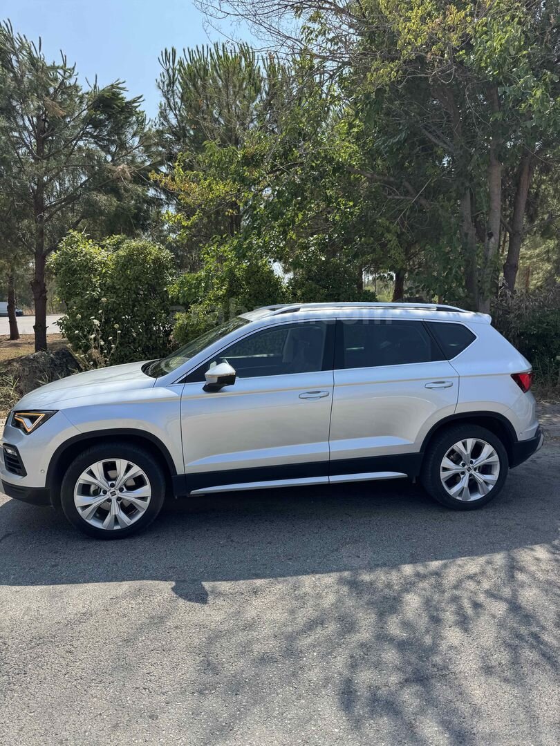 Sahibinden Seat Ateca 1.5 EcoTSI Xperience 2024 Model İzmir 19.800 km Gri (Gümüş) 2