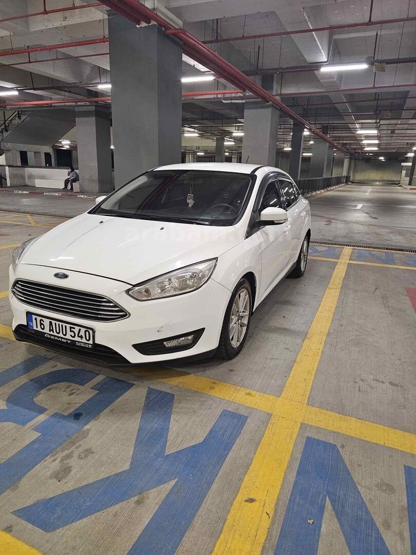Sahibinden Ford Focus 1.5 TDCi Trend X 2017 Model İstanbul 258.500 km Beyaz 3