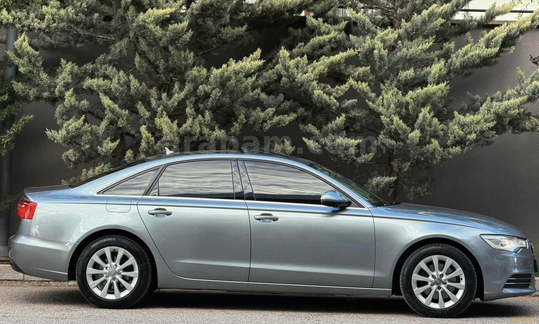 Galeriden Audi A6 Sedan 2.0 TDI 2011 Model Ankara 240.000 km Füme 3