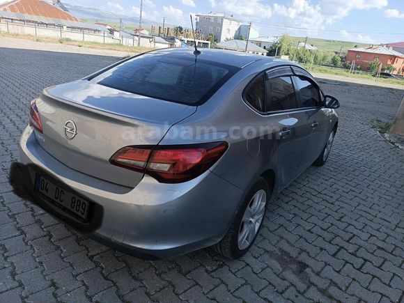 Sahibinden Opel Astra 1.6 Edition 2015 Model 