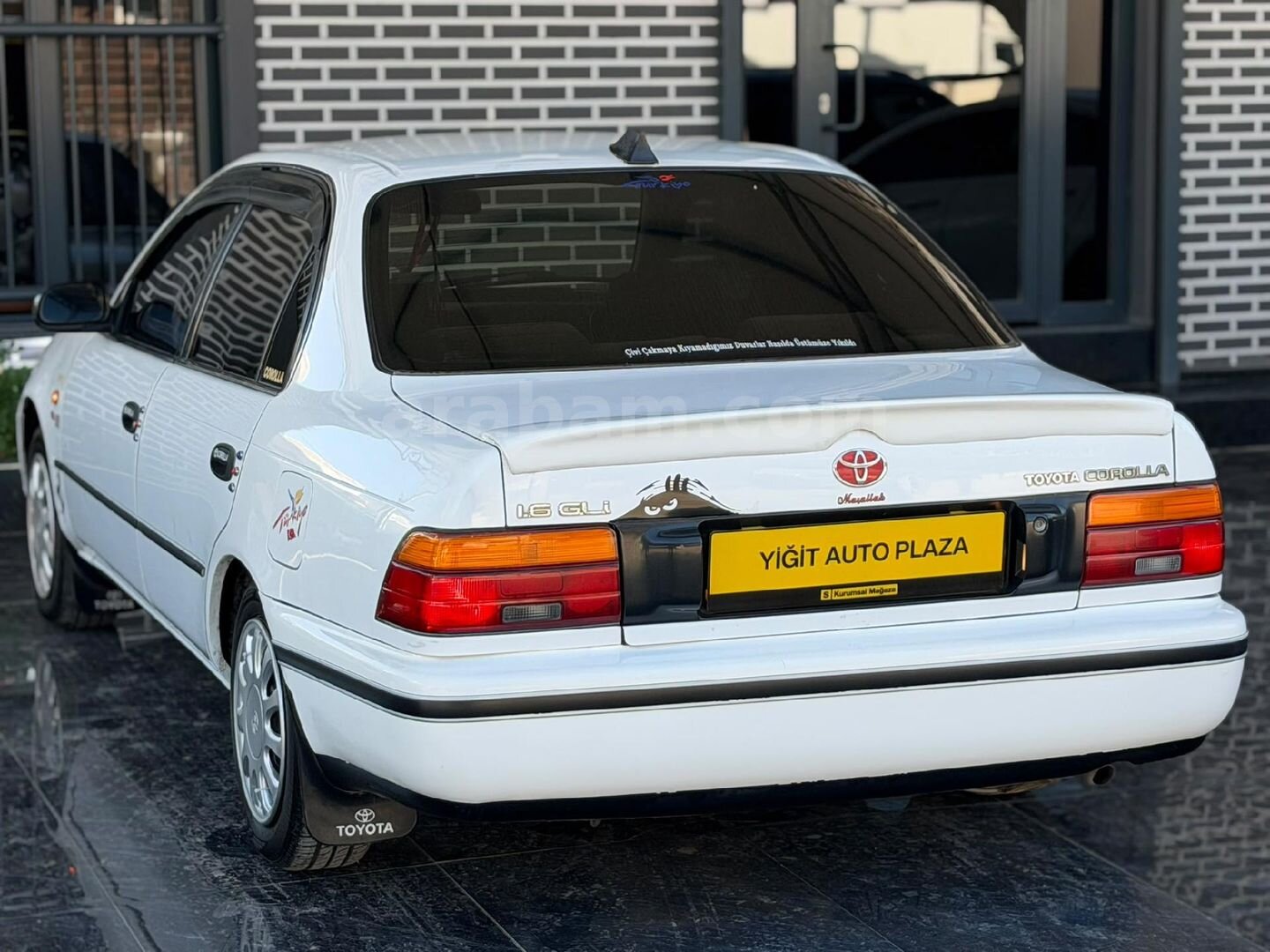 Sahibinden Toyota Corolla 1.6 GLi 1996 Model Osmaniye 290.000 km Beyaz 4
