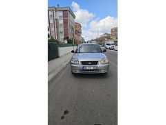 Sahibinden Hyundai Accent 1.3 Admire 2006 Model  153.000 km Gri