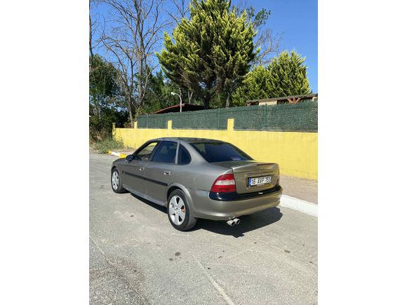 Sahibinden Opel Vectra 2.0 CD 1997 Model İstanbul 296.000 km
