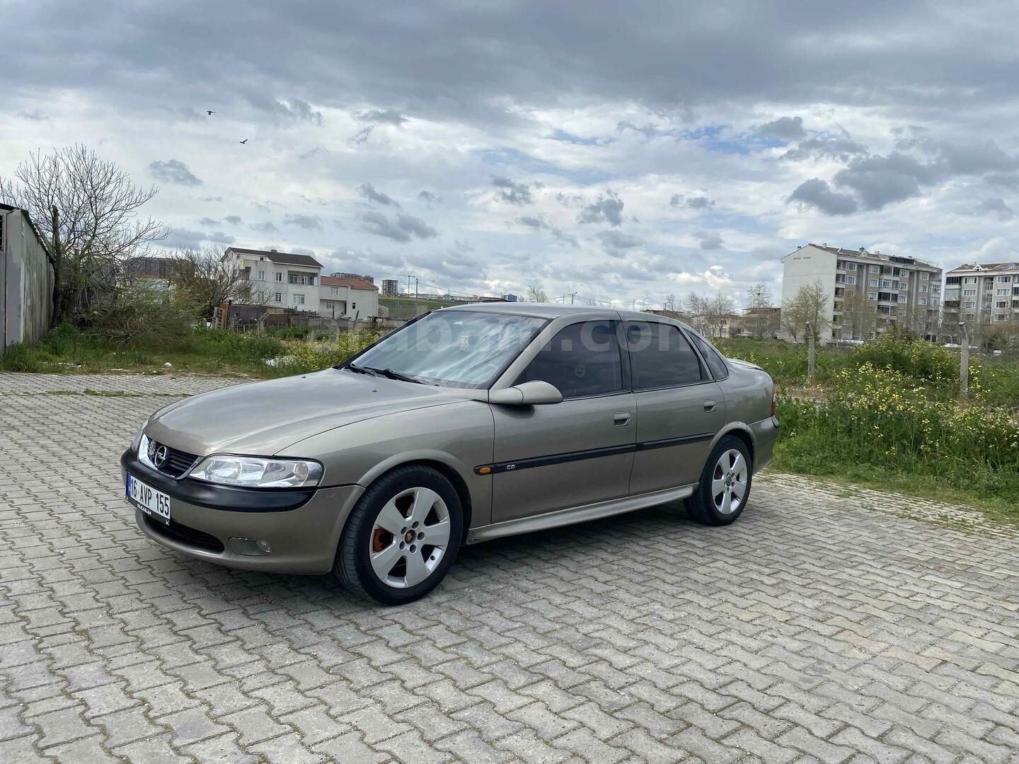 Sahibinden Opel Vectra 2.0 CD 1997 Model İstanbul 296.000 km Şampanya 3