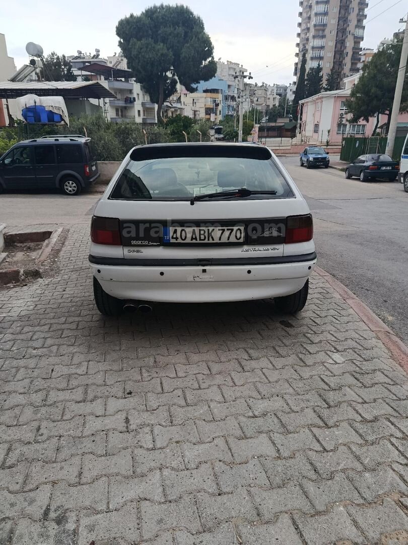 Sahibinden Opel Astra 1.6 GL 1996 Model Mersin 308.000 km Beyaz 5