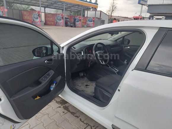 Sahibinden Renault Clio 1.0 TCe Touch 2021 Model