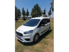 Sahibinden Ford Tourneo Courier 1.0 EcoBoost Color Line 2022 Model  58.800 km Beyaz