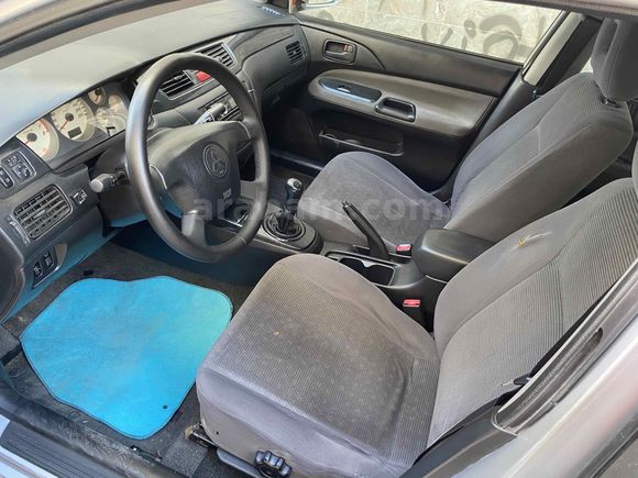 Sahibinden Mitsubishi Lancer 1.6 Invite  