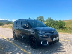 SAHİBİNDEN FULL PAKET CAM TAVANLI OTOMATİK BERLİNGO