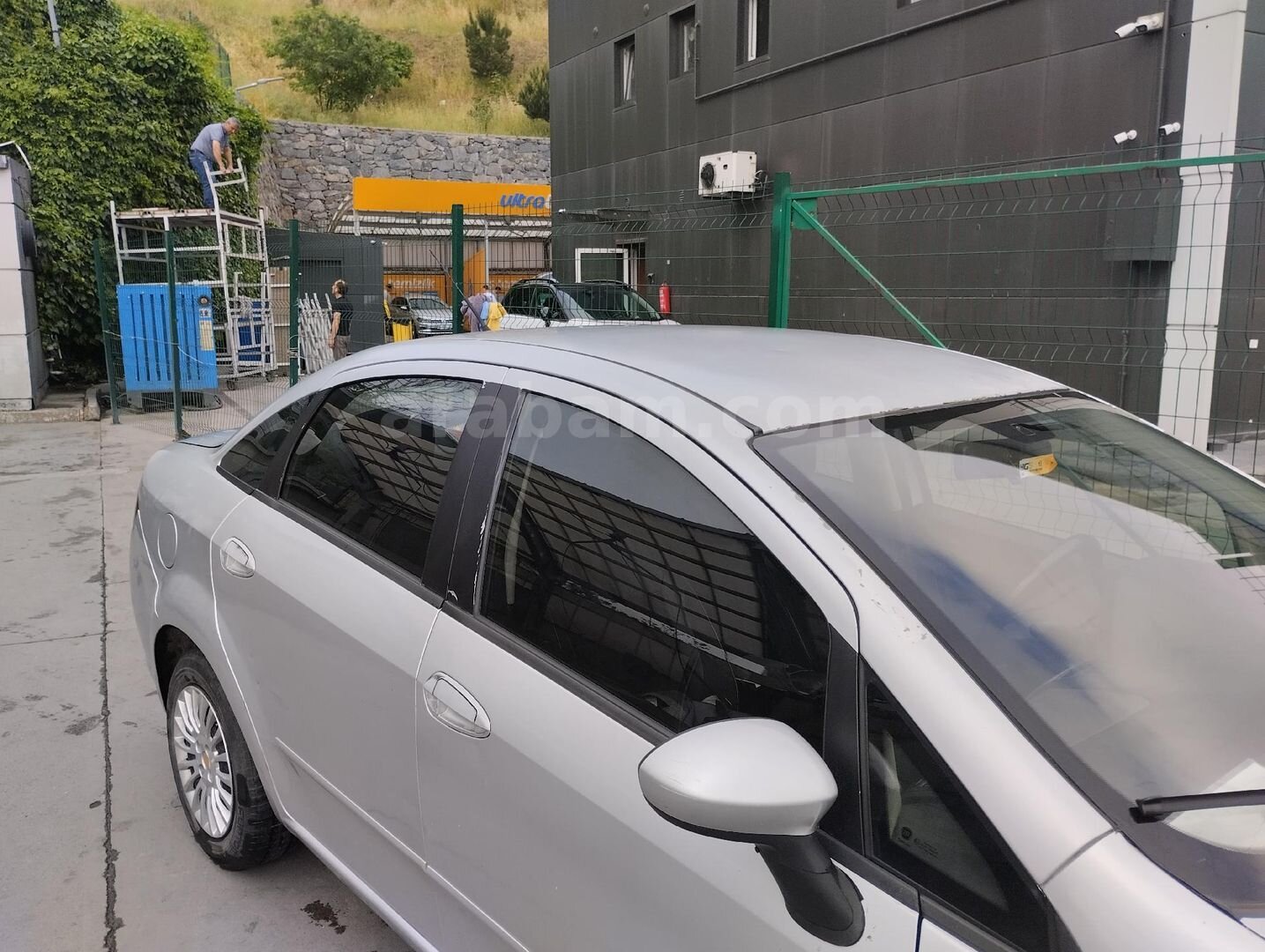 Sahibinden Fiat Linea 1.3 Multijet Active Plus 2011 Model İstanbul 361.000 km Gri 4