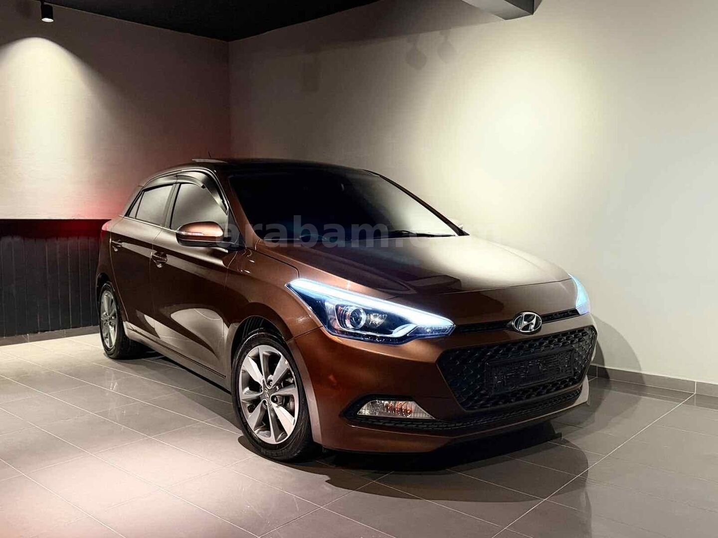 Sahibinden Hyundai i20 1.2 MPI Style 2015 Model Gümüşhane 93.000 km Kahverengi 5