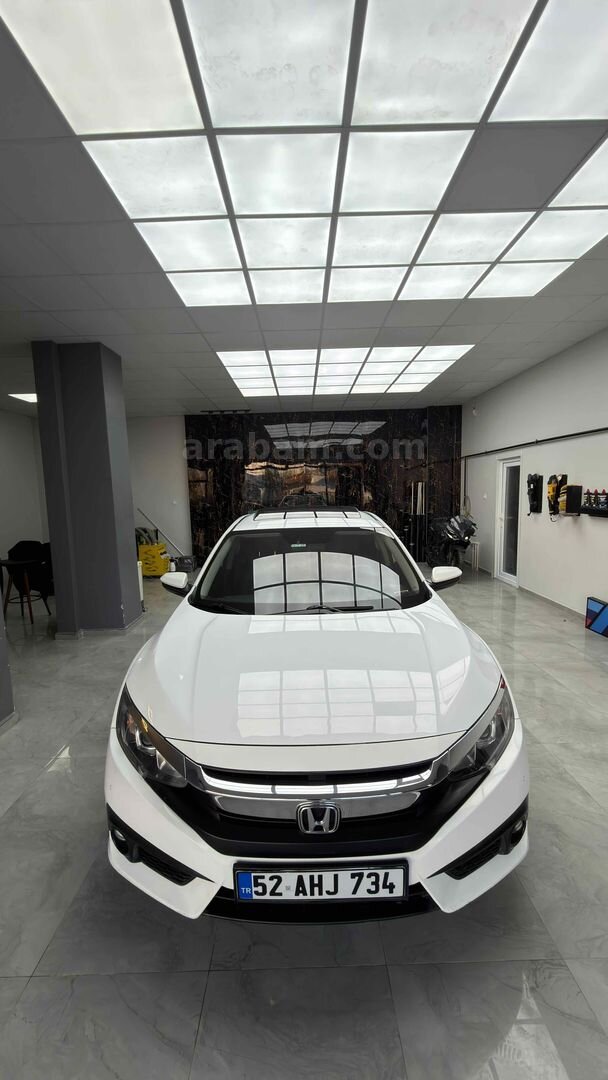 Sahibinden Honda Civic 1.6i DTEC Elegance 2018 Model Malatya 103.500 km Beyaz 3