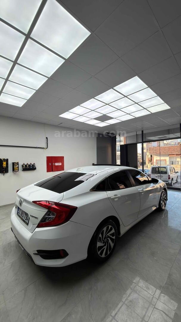 Sahibinden Honda Civic 1.6i DTEC Elegance 2018 Model Malatya 103.500 km Beyaz 7