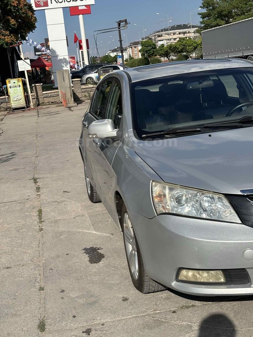Sahibinden Geely Emgrand 1.5 GSL Premium SR 2012 Model Bolu 202.000 km Gri 5